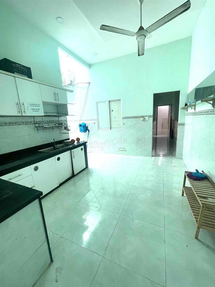 Nhà mặt tiền ngăn dc 6 phòng. 5x25. Siêu đẹp và rẻ