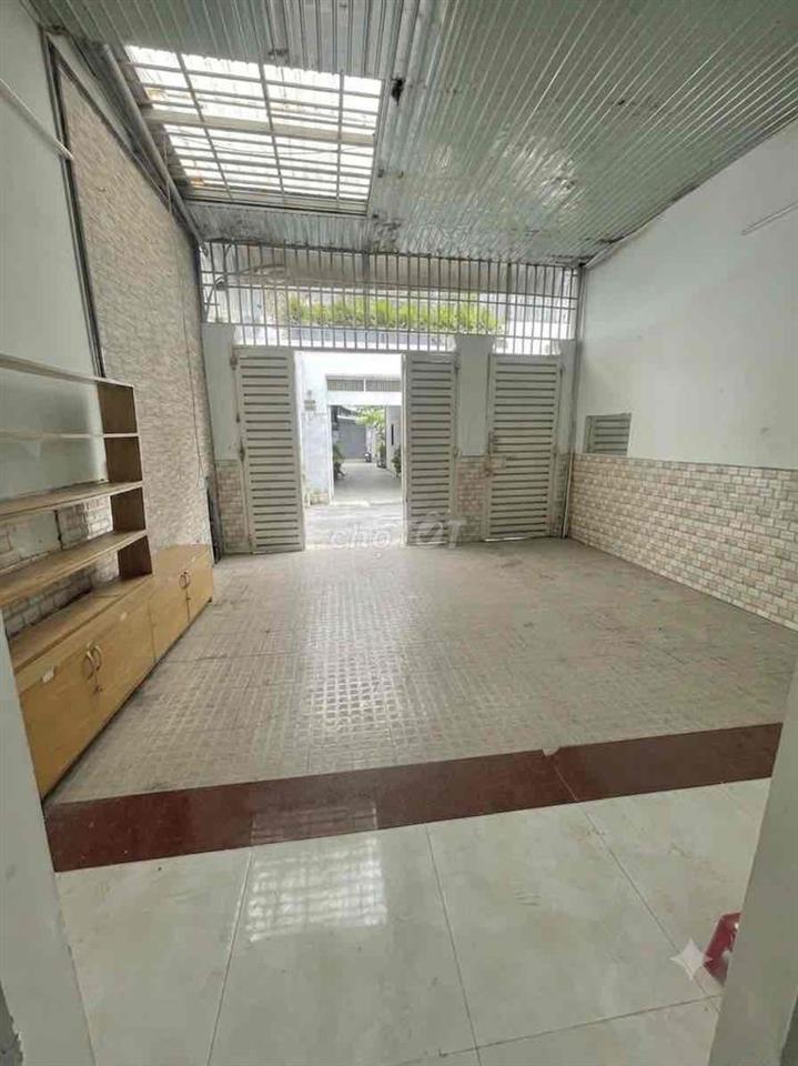 Nhà mặt tiền ngăn dc 6 phòng. 5x25. Siêu đẹp và rẻ