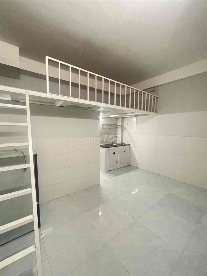 3tr7. Phòng VIP. Xài nước RO miễn phí.