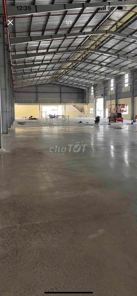 Cho thuê kho xưởng 950m2 đường Tô Hiệu, Tân Phú giá 68 triệu/tháng