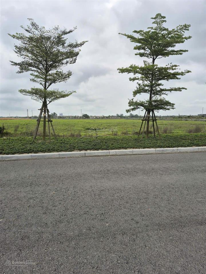 Chuyển nhượng 2000m2 tại vụ bản, nam định