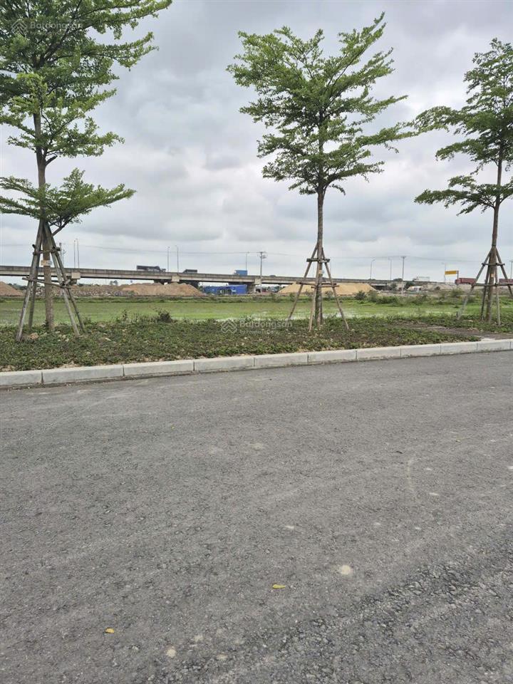Chuyển nhượng 2000m2 tại vụ bản, nam định