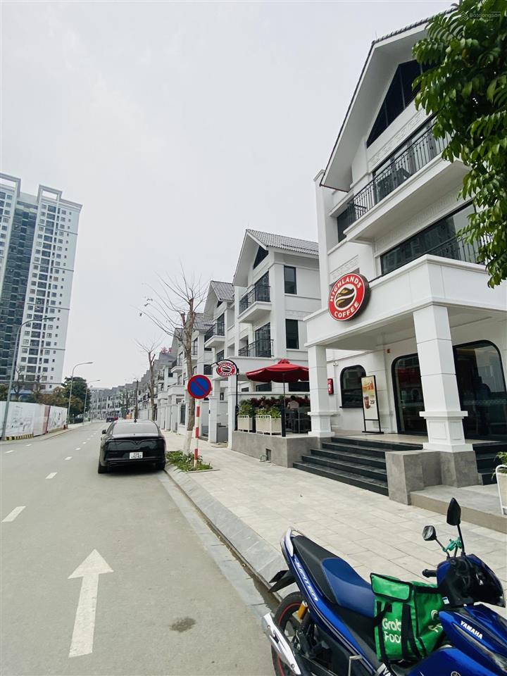 Bán shophouse chân đế chung cư hateco apollo, giá thỏa thuận, diện tích 214m2