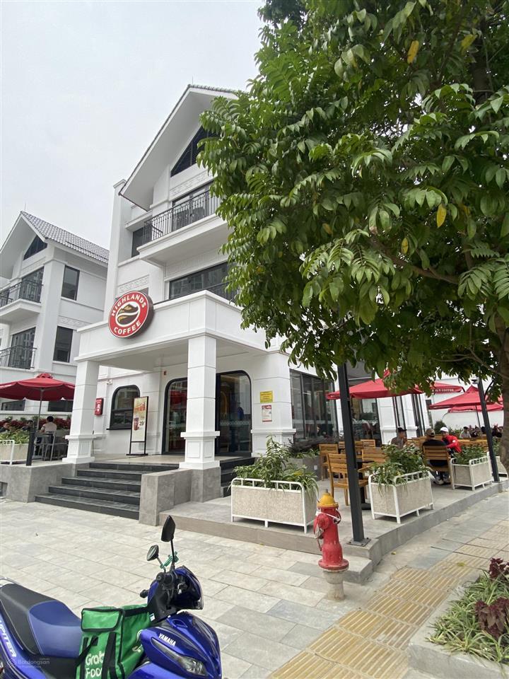 Bán shophouse chân đế chung cư hateco apollo, giá thỏa thuận, diện tích 214m2