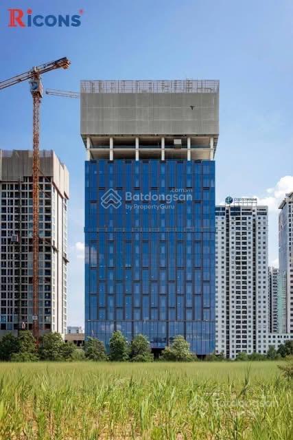 The prime starlake t7/2026 hiện tại đã cất nóc và đang hoàn thiện, căn giá tốt.  0934 364 ***