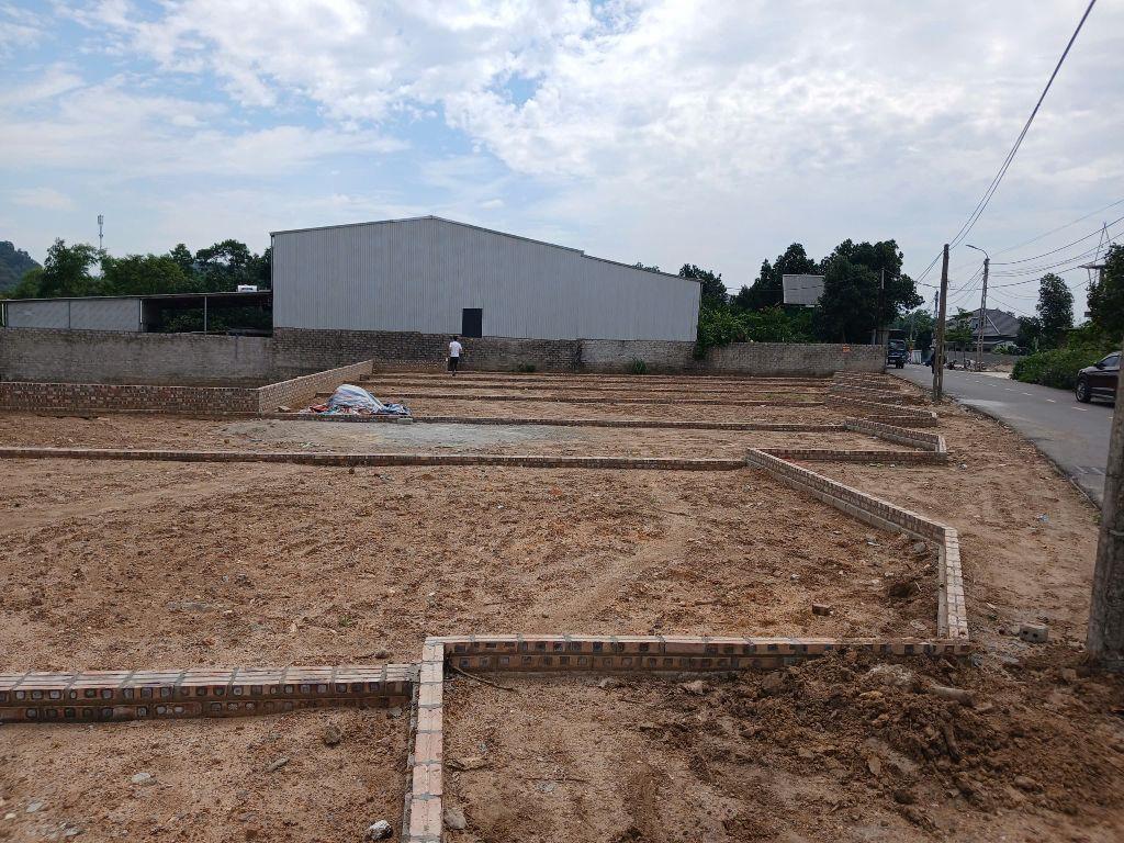 BÁN ĐẤT XUÂN KHANH - PHƯỜNG TÙNG THIỆN 100M2 Ở ,KINH DOANH ĐƯỜNG 2 Ô TÔ TRÁNH GIÁ 2,4 TỶ !