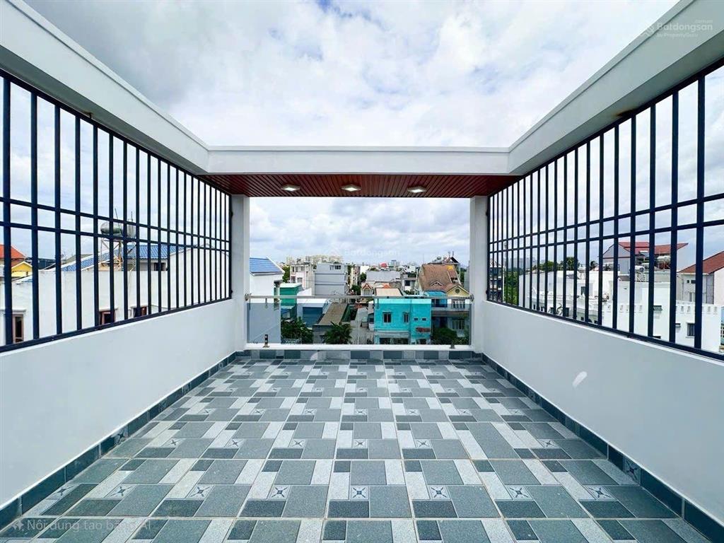 Bán nhà đẹp mới xây 100%, hẻm xe hơi, 4 tầng. dt 4x19m. huỳnh tấn phát. t nhà bè. giá 5.9 tỷ