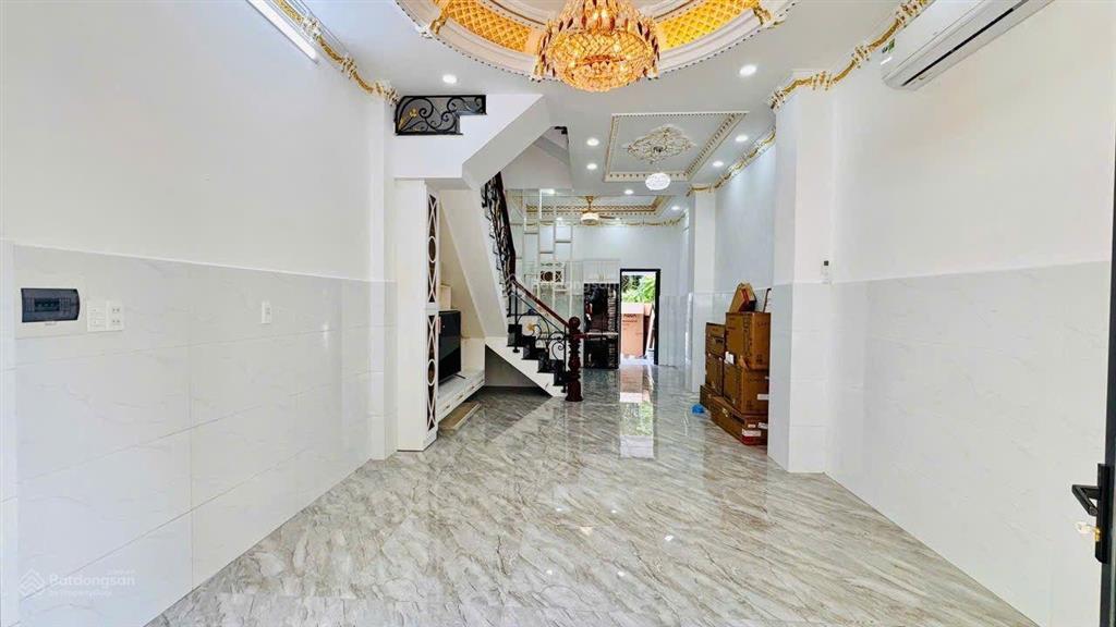 Bán nhà đẹp mới xây 100%, hẻm xe hơi, 4 tầng. dt 4x19m. huỳnh tấn phát. t nhà bè. giá 5.9 tỷ