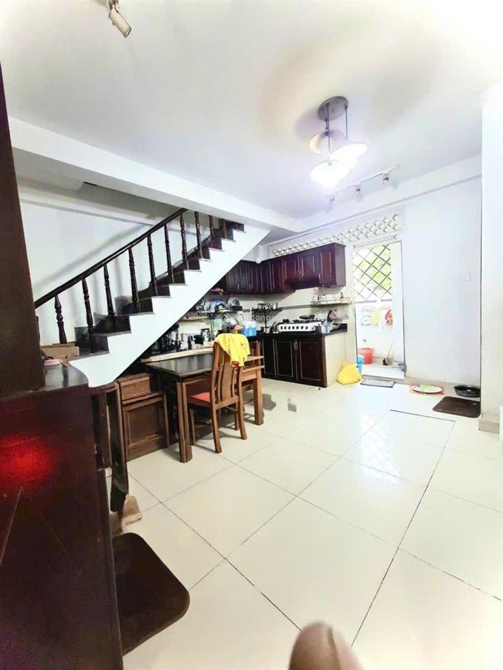 Bán gấp bán giá thấp nhà mặt tiền đường đào tông nguyên, nhà bè. dt 5x23m. 3 tầng. giá 8.9 tỷ