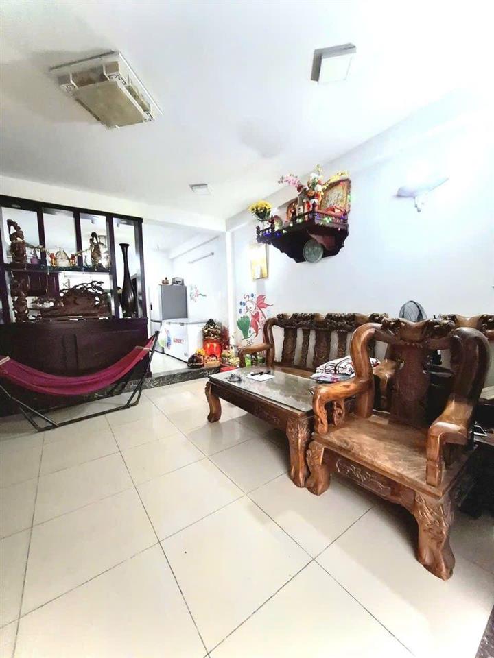 Bán gấp bán giá thấp nhà mặt tiền đường đào tông nguyên, nhà bè. dt 5x23m. 3 tầng. giá 8.9 tỷ