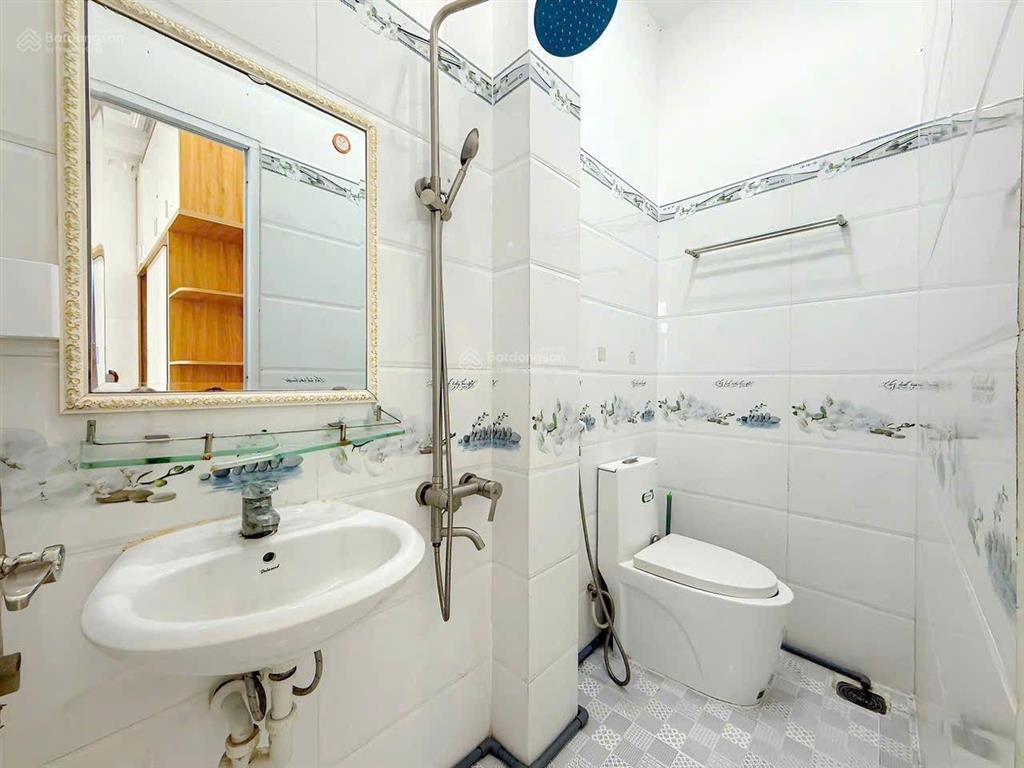 Giá siêu rẻ 7.19 tỷ khu vip huỳnh thị đồng hẻm 6m thông có vỉa hè kế ngay quận 7  xe oto trong nhà