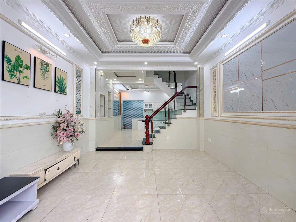 Giá siêu rẻ 7.19 tỷ khu vip huỳnh thị đồng hẻm 6m thông có vỉa hè kế ngay quận 7  xe oto trong nhà