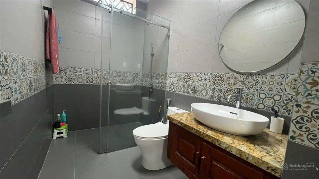 Hàng hiếm! giảm giá bán gấp nhà 6x13.5m. 4 tầng. hẻm xe hơi. đào tông nguyên. nhà bè. giá 7.9 tỷ