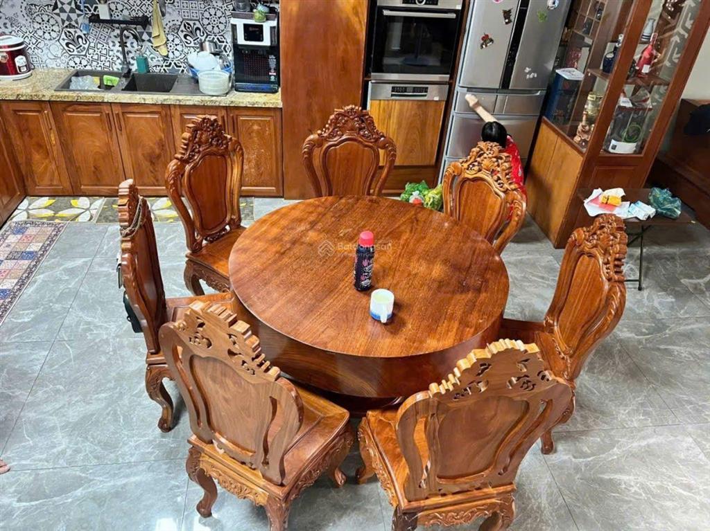 Hàng hiếm! giảm giá bán gấp nhà 6x13.5m. 4 tầng. hẻm xe hơi. đào tông nguyên. nhà bè. giá 7.9 tỷ