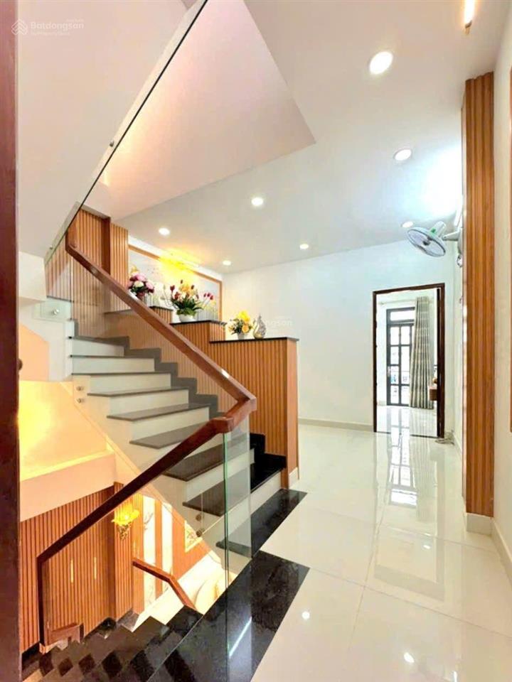 Bán gấp nhà hẻm 1716 huỳnh tấn phát. tt nhà bè. dt 4x15m. 3 tầng. st. giá 5 tỷ 690tr