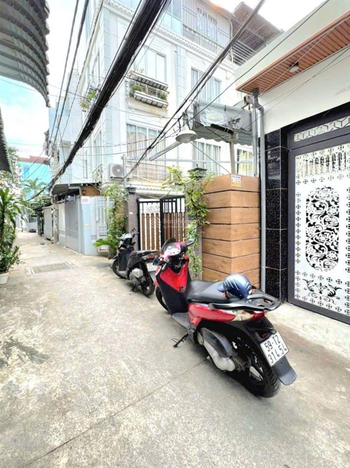 Bán gấp nhà hẻm 1716 huỳnh tấn phát. tt nhà bè. dt 4x15m. 3 tầng. st. giá 5 tỷ 690tr