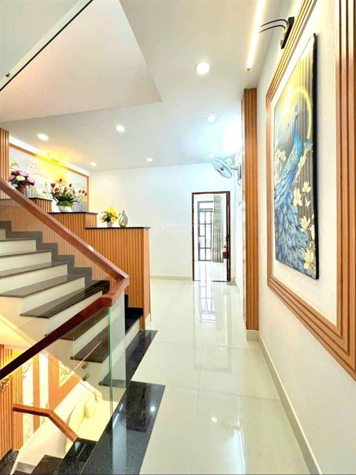 Bán gấp nhà hẻm 1716 huỳnh tấn phát. tt nhà bè. dt 4x15m. 3 tầng. st. giá 5 tỷ 690tr