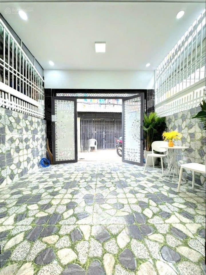 Bán gấp nhà hẻm 1716 huỳnh tấn phát. tt nhà bè. dt 4x15m. 3 tầng. st. giá 5 tỷ 690tr