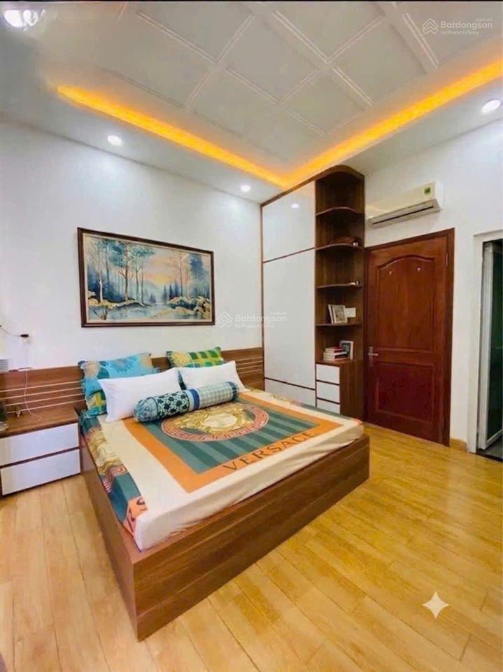 Nhà đẹp 4 tầng. trục chính kdc the sun. mt đường 8m. giá chỉ 6,85 tỷ tl