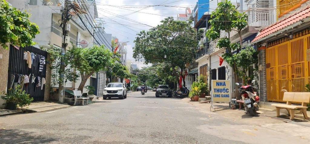 Bán nhà đẹp đường thông 10m đào tông nguyên tt nhà bè. dt 4x16m 3t st. giá 7.68 tỷ