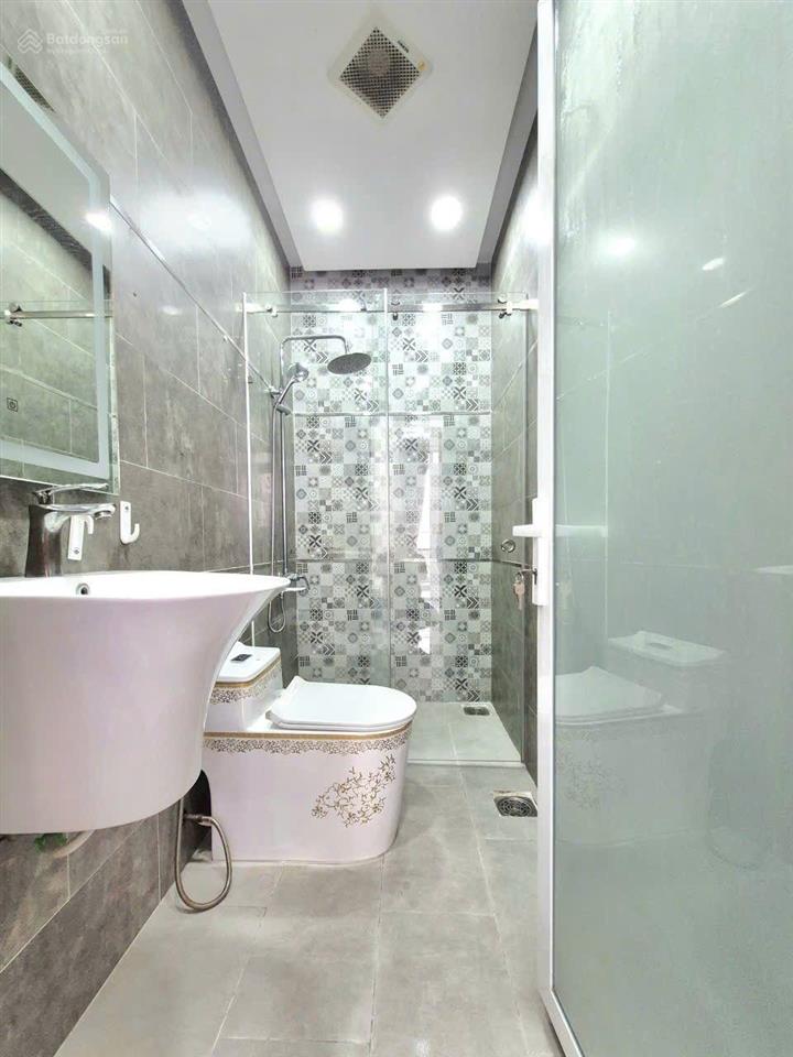 Bán nhà đẹp đường thông 10m đào tông nguyên tt nhà bè. dt 4x16m 3t st. giá 7.68 tỷ