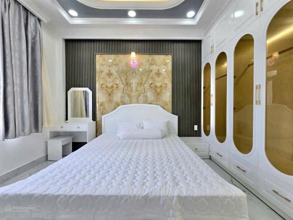 Rẻ hơn thị trường 1 tỷ nhà đẹp gần quận 7 có thang máy khu dân cư anh tuấn, 91,2m2. giá chỉ 8.65 tỷ