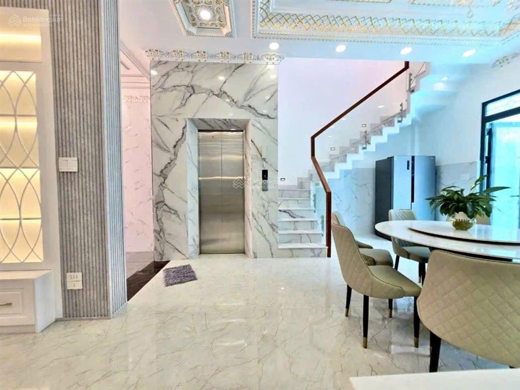 Rẻ hơn thị trường 1 tỷ nhà đẹp gần quận 7 có thang máy khu dân cư anh tuấn, 91,2m2. giá chỉ 8.65 tỷ