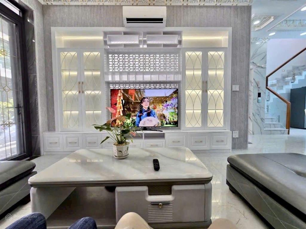 Rẻ hơn thị trường 1 tỷ nhà đẹp gần quận 7 có thang máy khu dân cư anh tuấn, 91,2m2. giá chỉ 8.65 tỷ