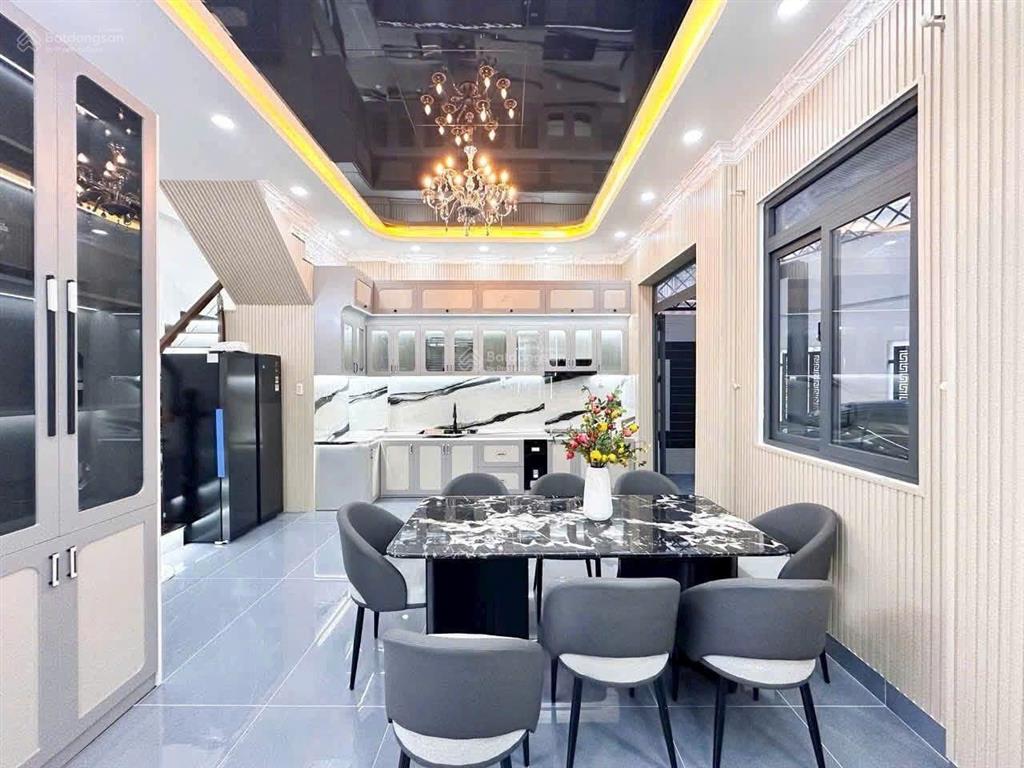 Biệt thự góc 2 mặt tiền kdc vị trí đẹp thoáng, sát đường huỳnh tấn phát, đường nhựa 6m. giá 8,45 tỷ