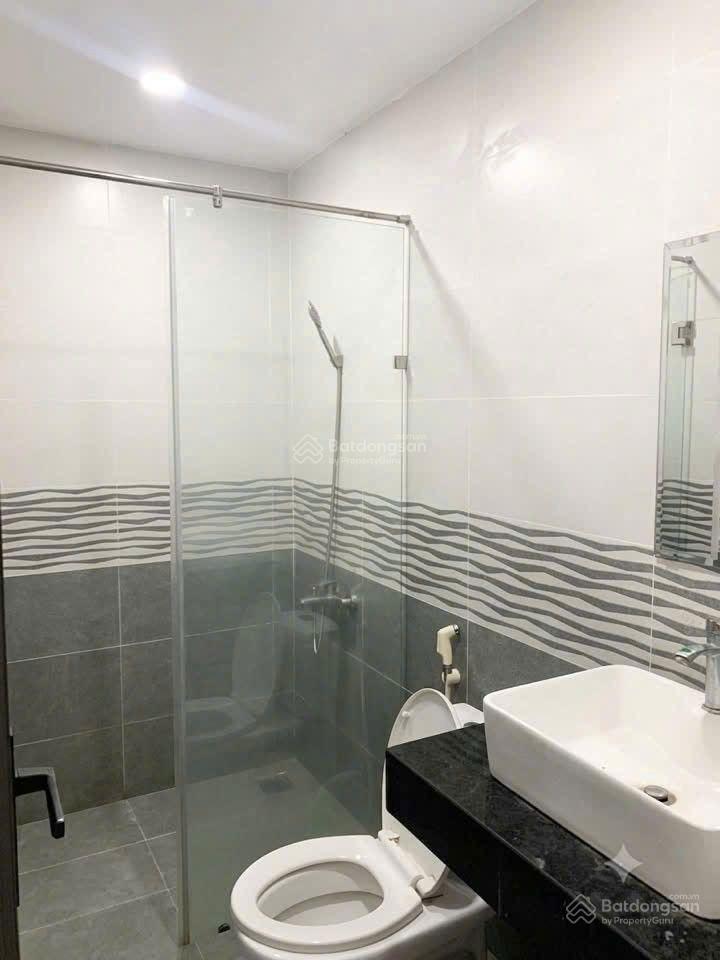 Có 1 không 2 giá 4,65 tỷ nhà 3 tầng 3pn cách quận 7 chỉ 400m. huỳnh thị đồng, tt nhà bè