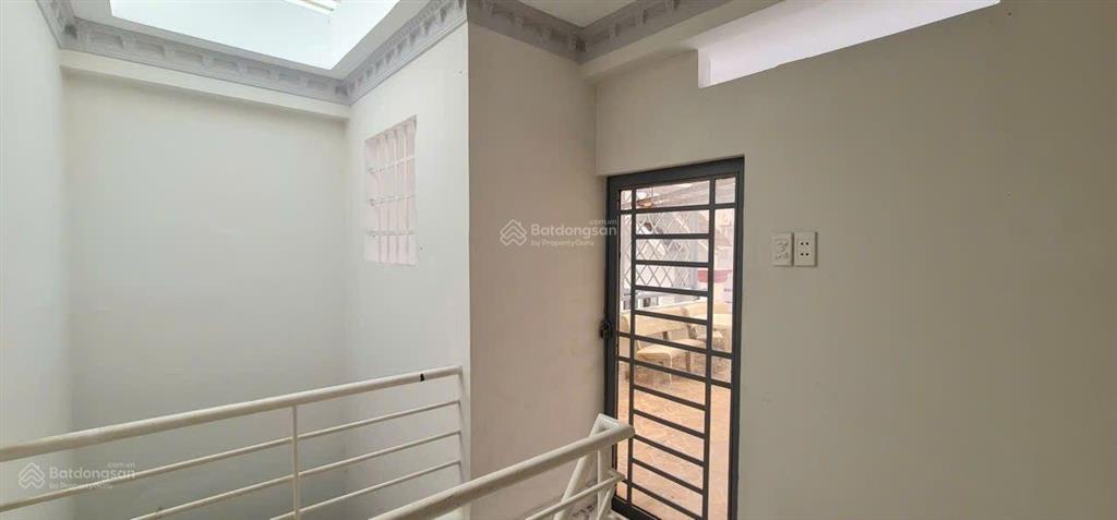 Có 1 không 2 giá 4,65 tỷ nhà 3 tầng 3pn cách quận 7 chỉ 400m. huỳnh thị đồng, tt nhà bè