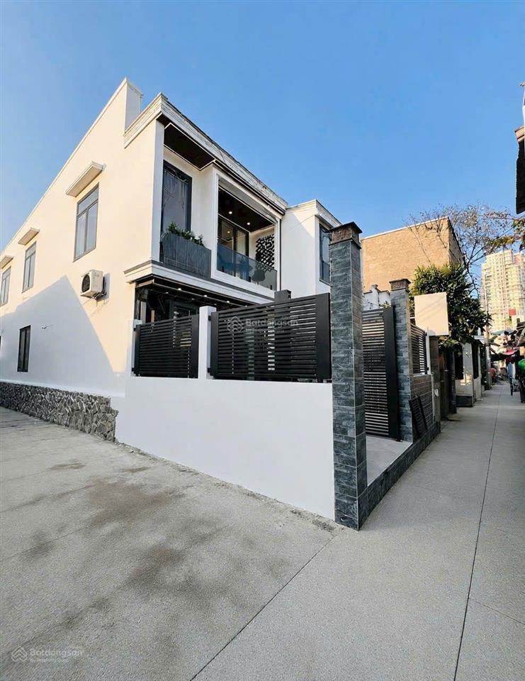 Bán nhà góc 2 mặt tiền diện tích khủng hẻm 1632 huỳnh tấn phát  sát bên q7 giá 6tỷ500 tl
