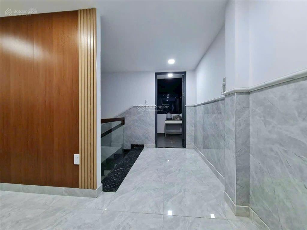Bán gấp nhà 4 tầng, hẻm 6m, huỳnh tấn phát, tt nhà bè, giá 5,6 tỷ
