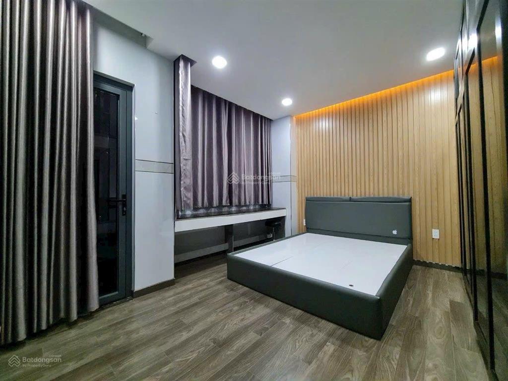 Bán gấp nhà 4 tầng, hẻm 6m, huỳnh tấn phát, tt nhà bè, giá 5,6 tỷ