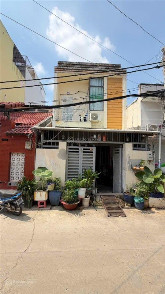Giảm 1 tỷ bán gấp nhà 2 tầng 5x20m. hẻm 1806 huỳnh tấn phát. tt nhà bè. chỉ 5.6 tỷ
