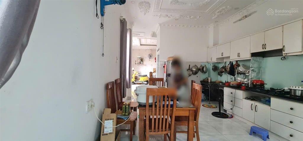 Hàng hiếm ngộp bank bán nhà 2 tầng hẻm xe hơi thông diện tích khủng 6x12m  giá rẻ 4 tỷ