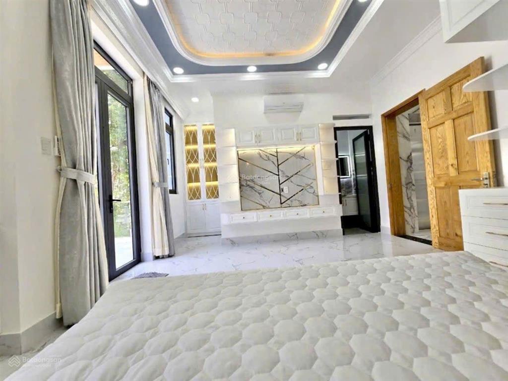 Giảm mạnh 1 tỷ. bán gấp nhà 4 tầng có thang máy. kdc anh tuấn green riverside. 91.2m2. chỉ 8,5 tỷ