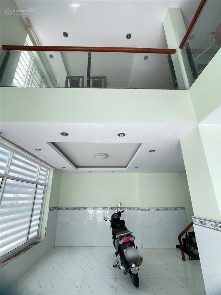 Giảm 1 tỷ còn 6.99 tỷ. bán gấp nhà căn góc 5 tầng. mặt tiền buôn bán. huỳnh thị đồng. tt nhà bè