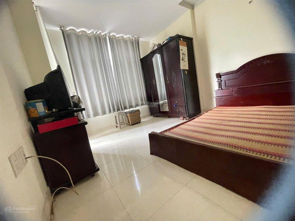 Giảm 1 tỷ còn 6.99 tỷ. bán gấp nhà căn góc 5 tầng. mặt tiền buôn bán. huỳnh thị đồng. tt nhà bè