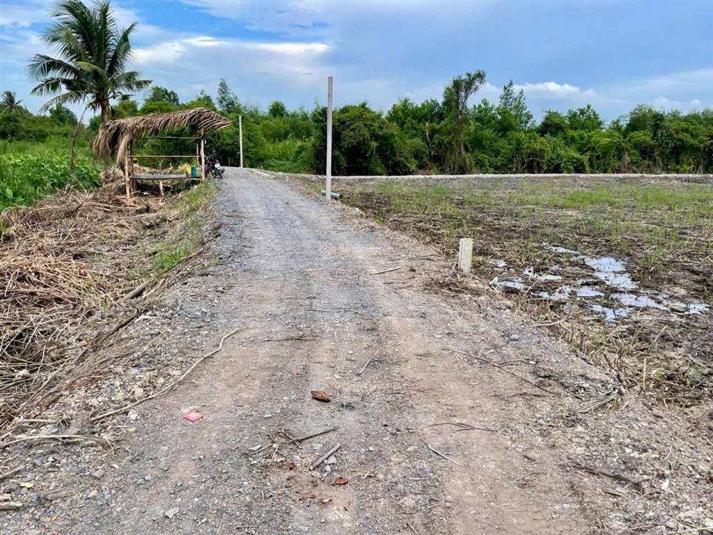 500m2 vườn view sông giá 490 triệu trọn sổ đường xe 7 chỗ cần bán. tl824 lương bình  bến lức