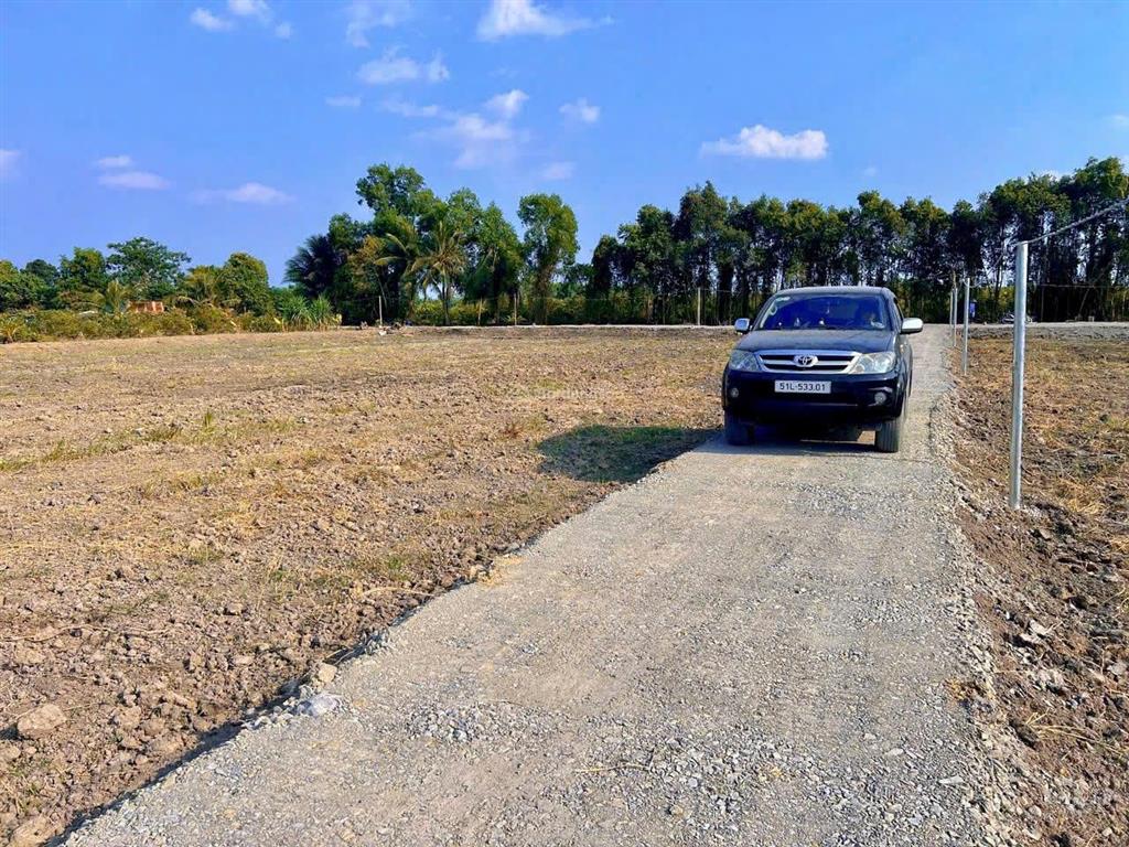 500m2 đất vườn gần đường tỉnh lộ 816, 295 triệu trọn sổ, đường xe 7 chỗ