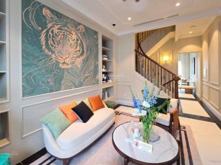 217m chỉ 4,8 tỷ nhà phố 3 tầng + hầm sát công viên (duy nhất 1 suất)  0345 799 ***