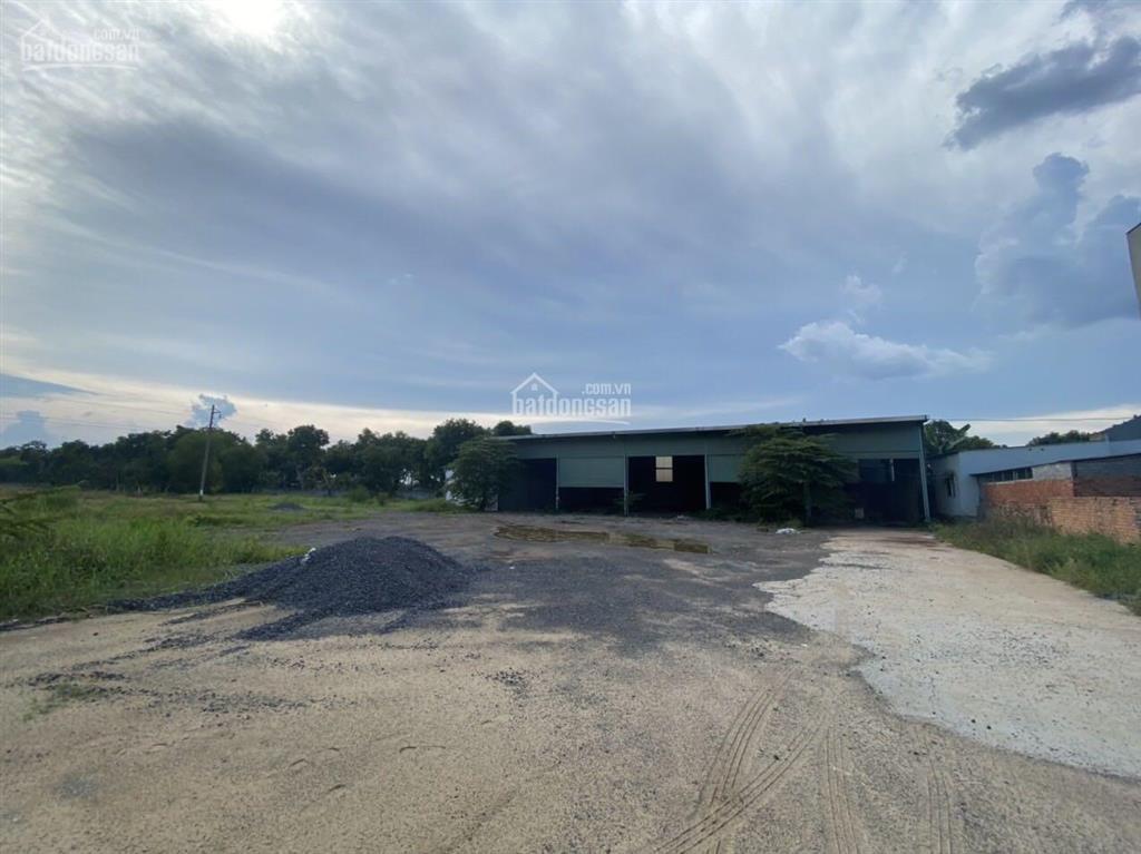 Cần bán đất cách tl763 chỉ 50m, suối cát, xuân lộc, đn giá chỉ 9 tỷ (85x53m) có 1000m2 tc, shr