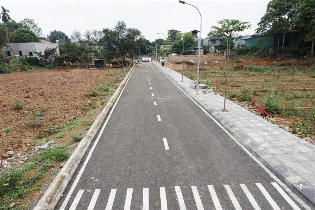 370 triệu/lô đất full thổ cư, sẵn sổ đỏ, công chứng sang tên tại phố lâm hóa  lạc sơn  hòa bình