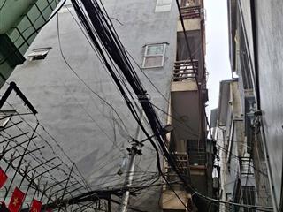 Chính chủ cần bán nhà chung cư mini 6 tầng trong ngõ 491 đê la thành đất 3 mặt thoáng