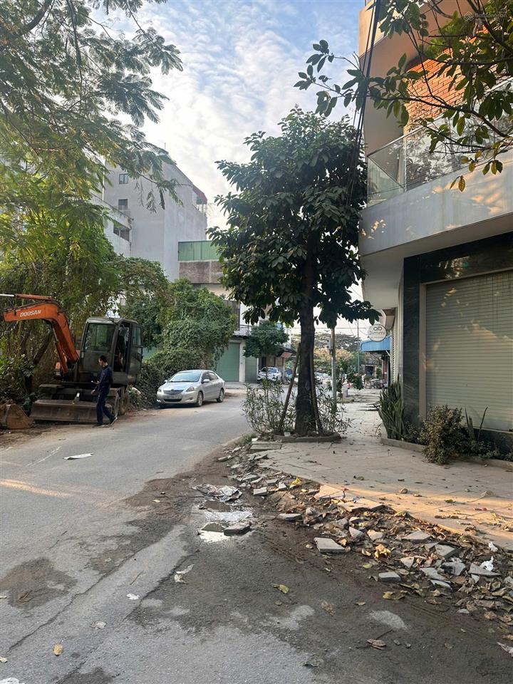 Lô đất siêu đẹp sẵn sổ giao dịch ngay tại ỷ la dương nội hà đông