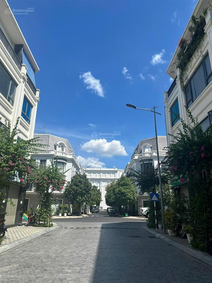Shophouse apec mandala grand phú yên giá tốt tại đại lộ hùng vương chỉ từ 12 tỷ dòng tiền ổn định