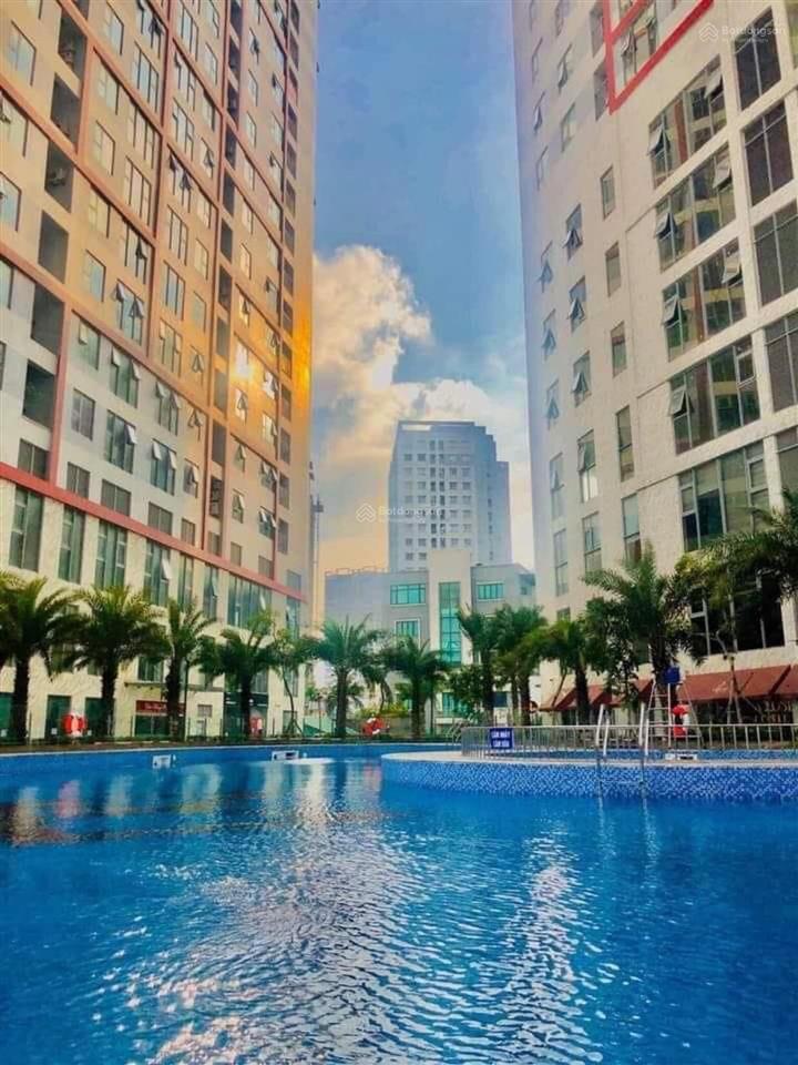 Mình cần bán căn 95m2, 3pn giá 8,2 tỷ(vào ở luôn) chung cư 360 giải phóng.  0983 339 ***