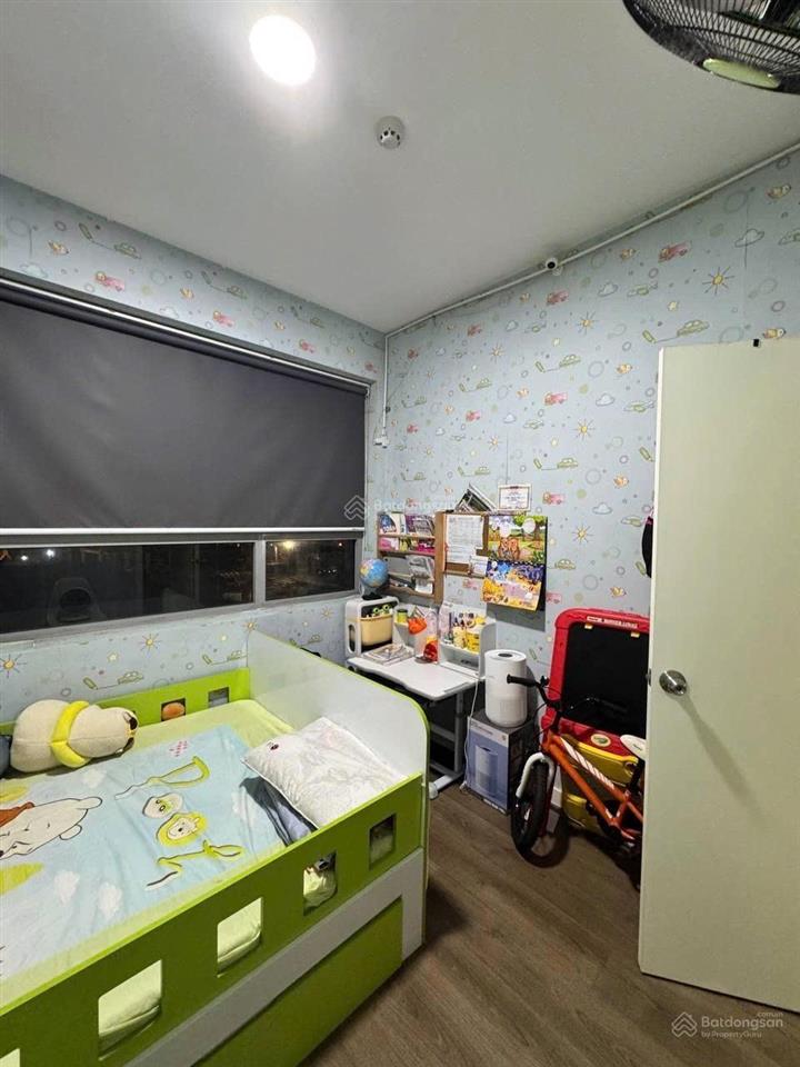 Bán căn góc 3pn 2wc full nội thất luxgarden quận 7