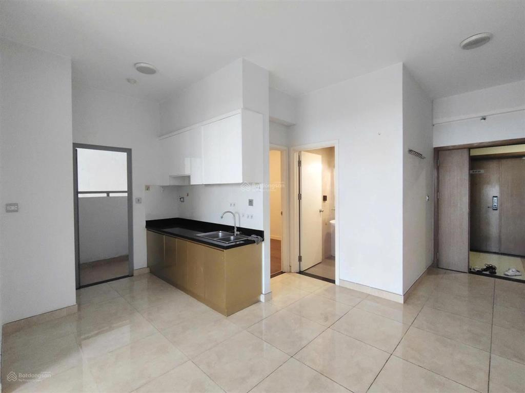 Bán căn 2pn 2wc chung cư luxgarden quận 7 nhà trống